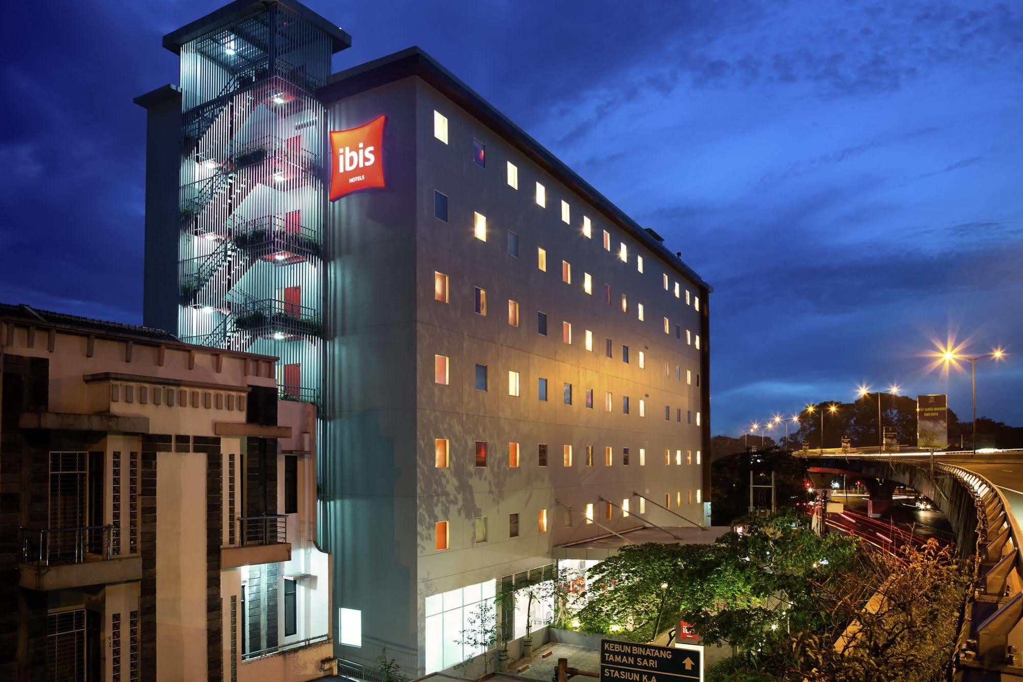 Ibis Bandung Pasteur Hotel Екстериор снимка